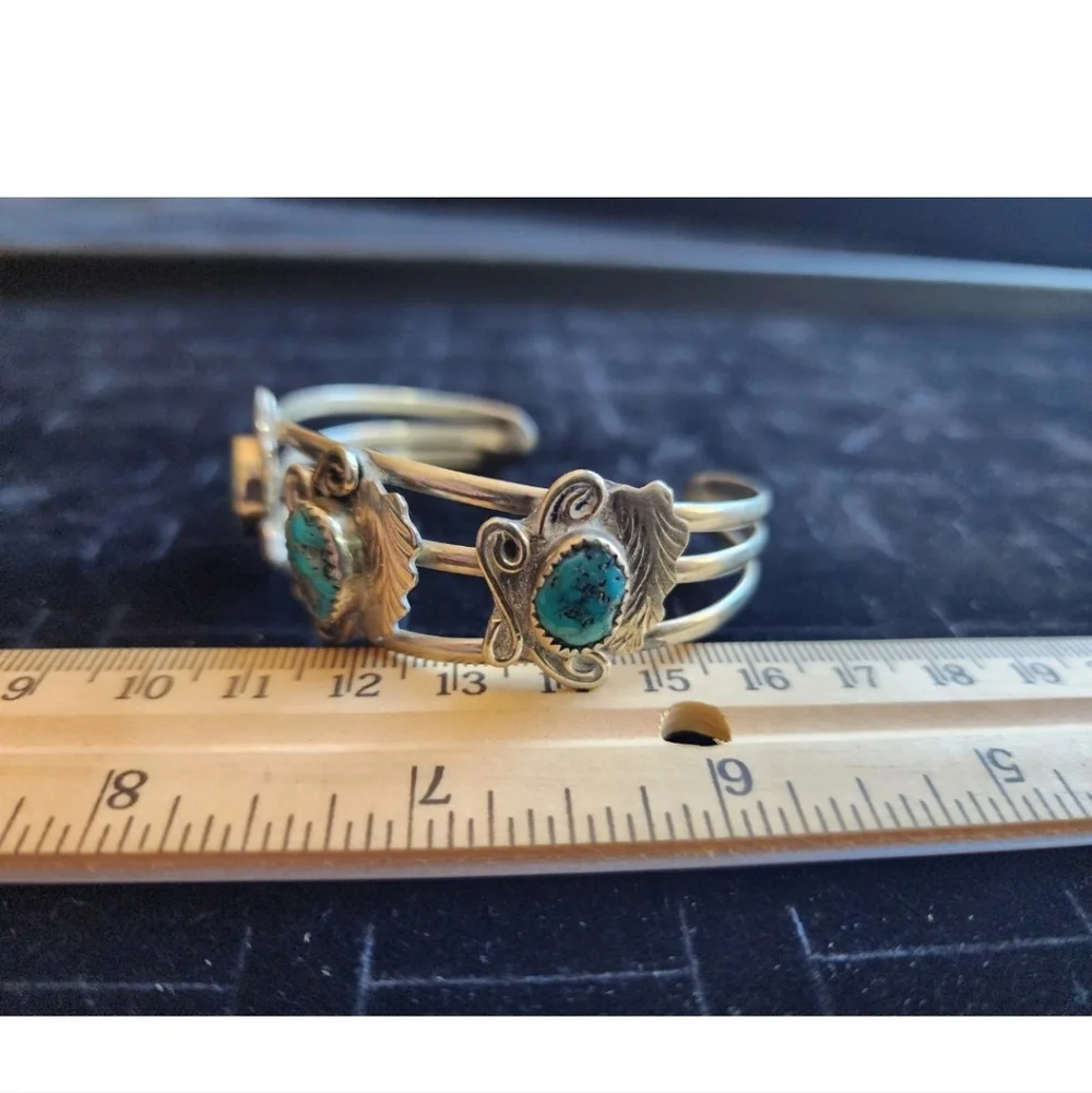Vintage Old Pawn Native American Sterling Silver/Turquoise Cuff Bracelet